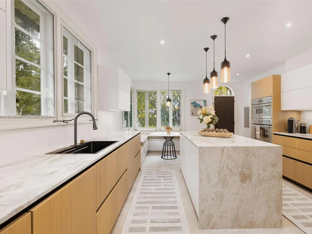 3903 Granada Blvd, Coral Gables FL 33134