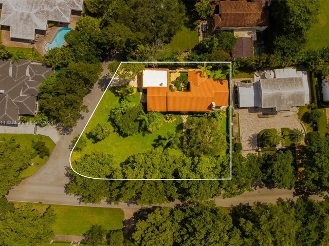 3903 Granada Blvd, Coral Gables FL 33134