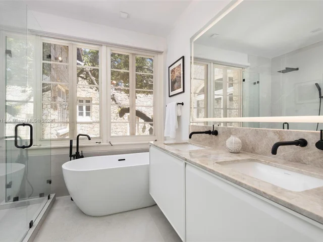 3903 Granada Blvd, Coral Gables FL 33134