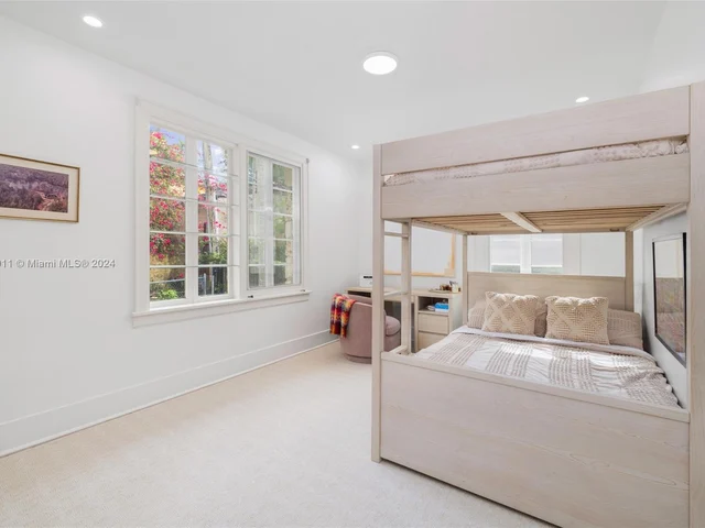 3903 Granada Blvd, Coral Gables FL 33134