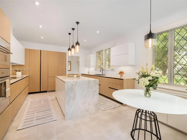 3903 Granada Blvd, Coral Gables FL 33134