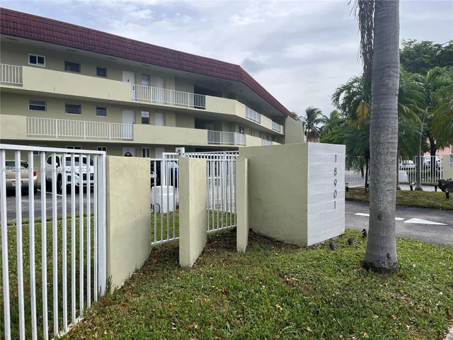 18901 NE 14th Ave # 206, Miami FL 33179