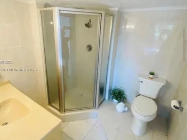 18901 NE 14th Ave # 206, Miami FL 33179