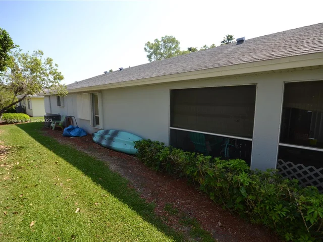 2210 SE 5th Pl, Homestead FL 33033