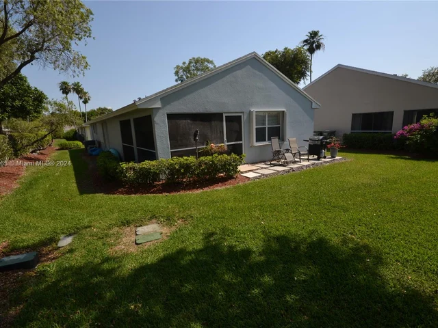 2210 SE 5th Pl, Homestead FL 33033