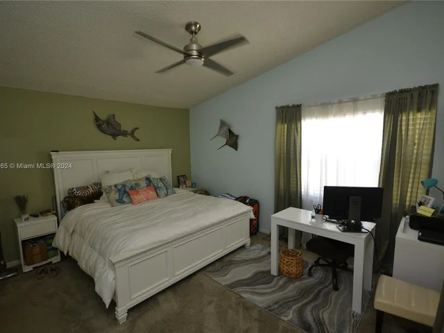 2210 SE 5th Pl, Homestead FL 33033