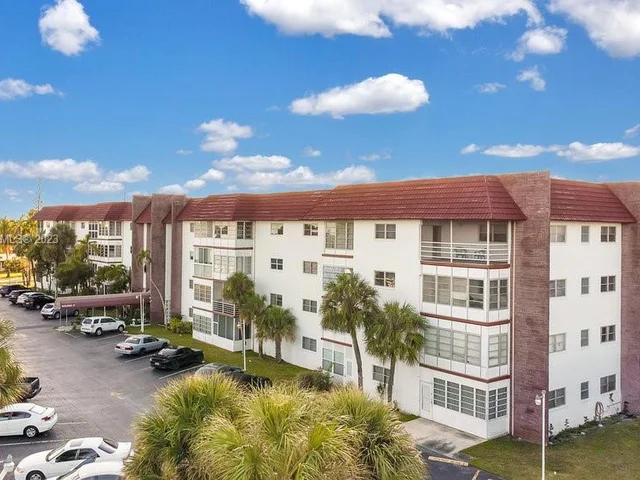 2061 NW 47th Ter # 212, Lauderhill FL 33313