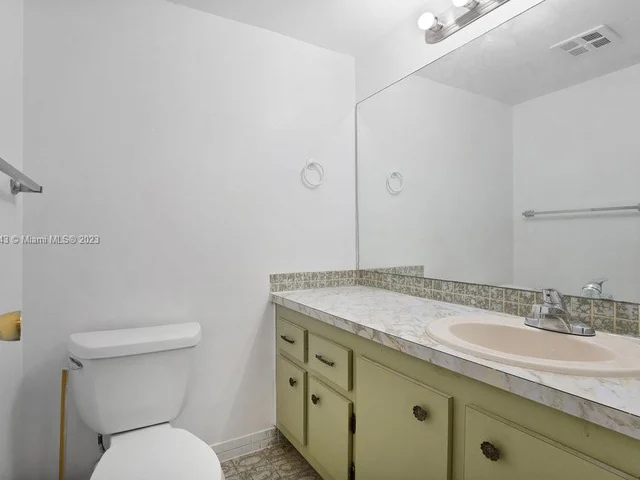 2061 NW 47th Ter # 212, Lauderhill FL 33313