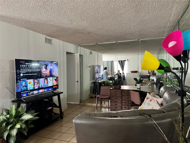 6620 W 2nd Ct # 406, Hialeah FL 33012