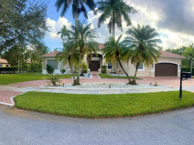 13976 SW 42, Davie FL 33330
