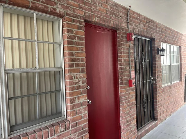 1100 Atlantic Shores Blvd # 304, Hallandale Beach FL 33009