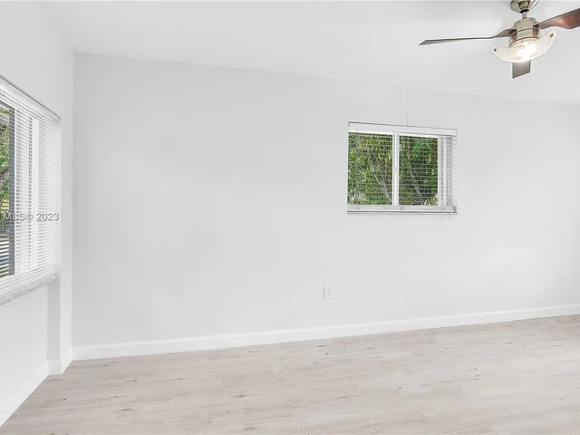 15930 SW 90th Ave, Palmetto Bay FL 33157