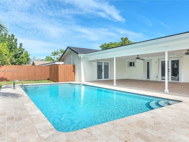 15930 SW 90th Ave, Palmetto Bay FL 33157