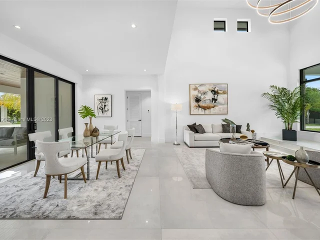 7501 SW 80th St, Miami FL 33143