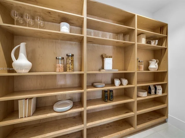 7501 SW 80th St, Miami FL 33143