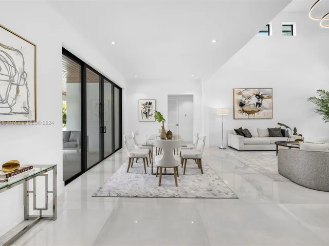 7501 SW 80th St, Miami FL 33143