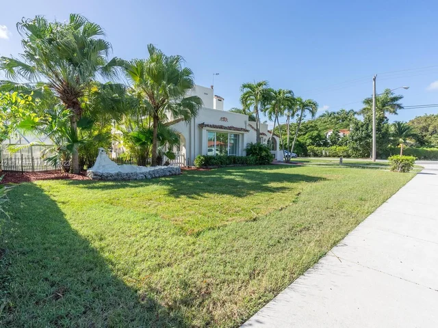 92 NW 20th St, Homestead FL 33030