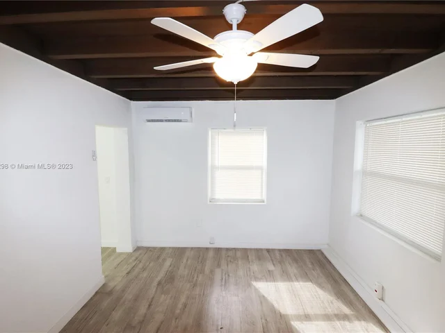 1040 NW 141st St # 0, Miami FL 33168