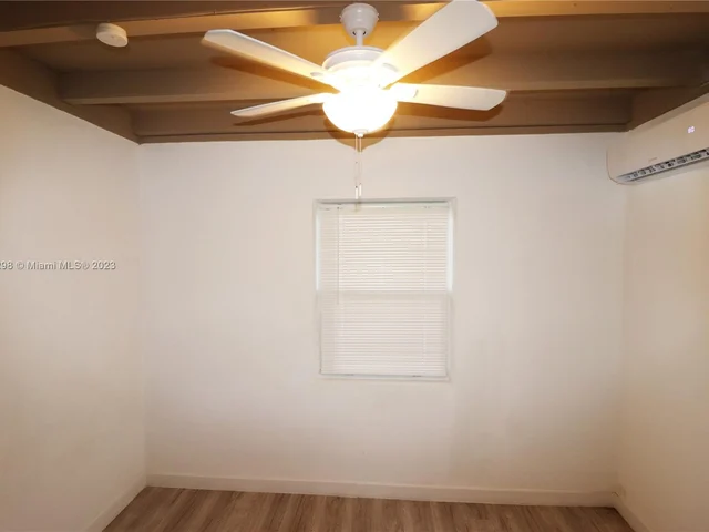 1040 NW 141st St # 0, Miami FL 33168