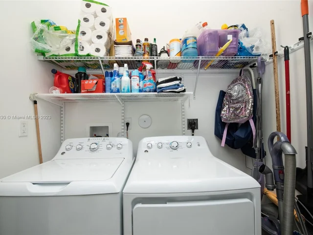 16065 SW 136th Ter, Miami FL 33196