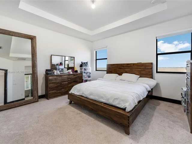 16065 SW 136th Ter, Miami FL 33196