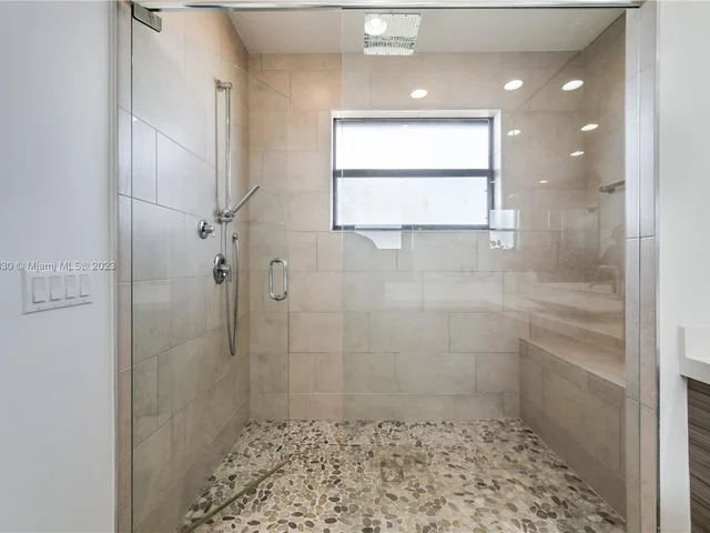 16065 SW 136th Ter, Miami FL 33196