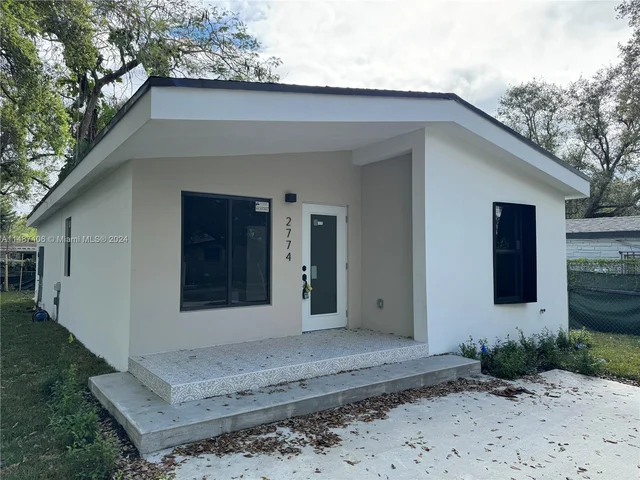 2774 NW 170th St, Miami Gardens FL 33056