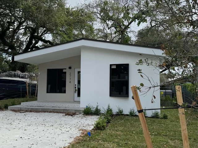 2774 NW 170th St, Miami Gardens FL 33056