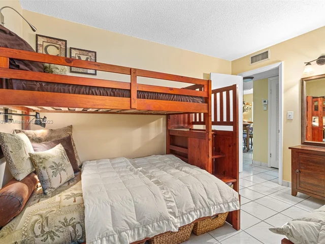 1750 Jefferson St # 308, Hollywood FL 33020