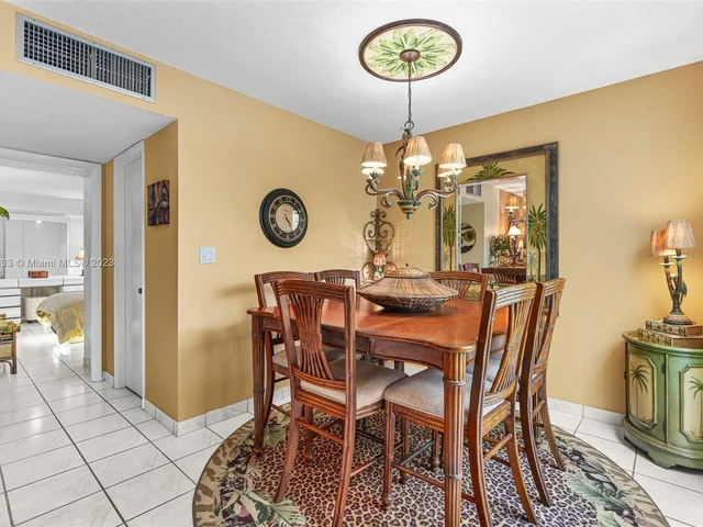 1750 Jefferson St # 308, Hollywood FL 33020