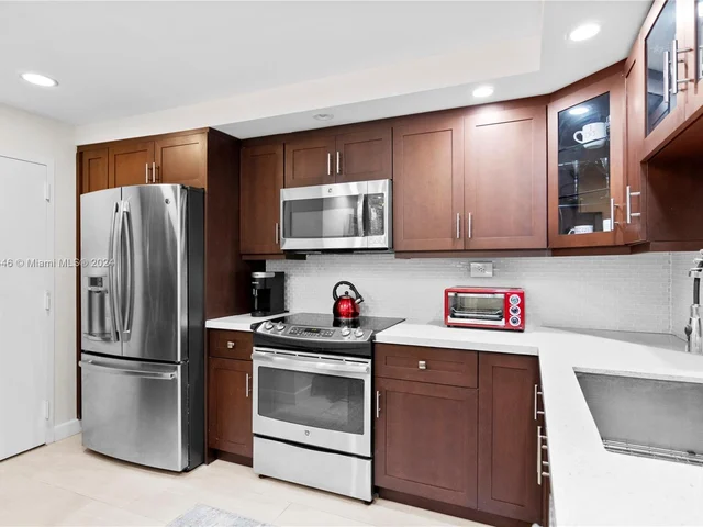 3500 Galt Ocean Dr # 702, Fort Lauderdale FL 33308