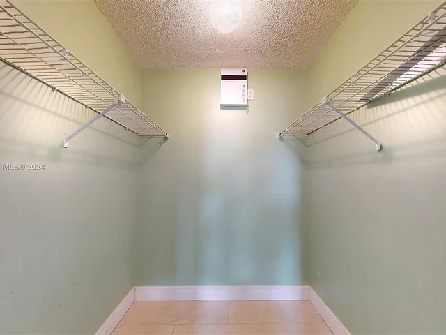 13522 SW 13th Ter # 0, Miami FL 33184