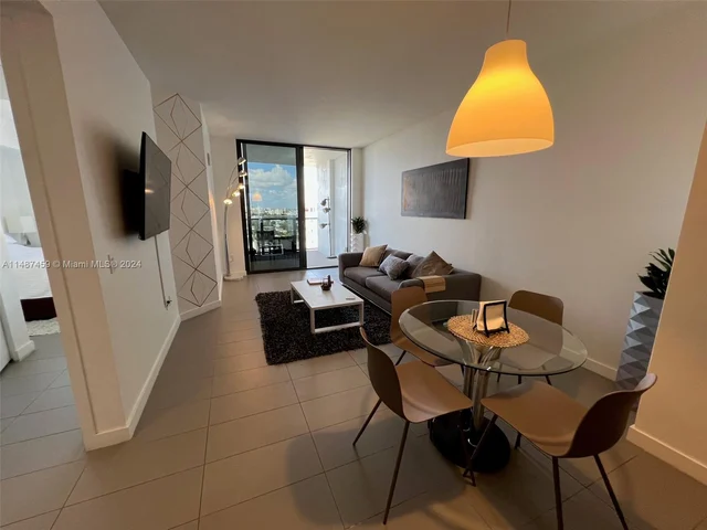 1600 NE 1st Ave # 1414, Miami FL 33132