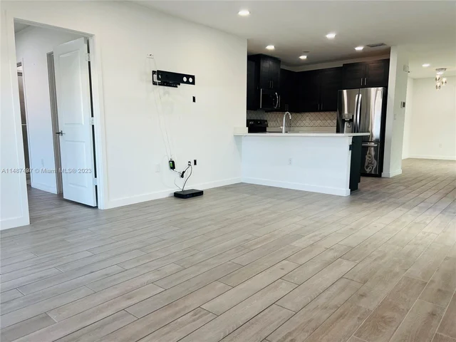 648 NE 5th Way, Florida City FL 33034