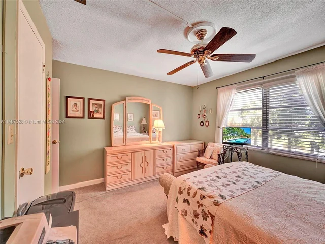 4100 Crystal Lake Dr # 206, Deerfield Beach FL 33064