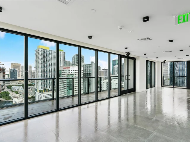 239 SW 9 ST # 2003, Miami FL 33130