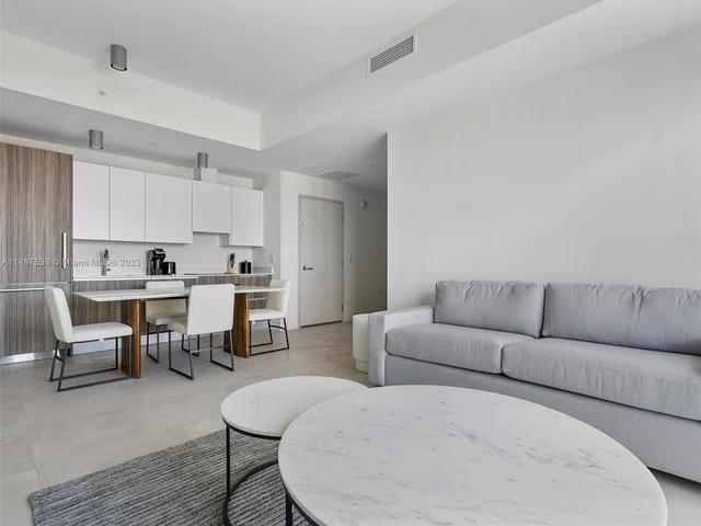 239 SW 9 ST # 2003, Miami FL 33130