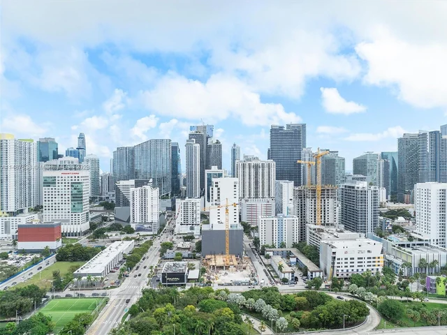 239 SW 9 ST # 2003, Miami FL 33130