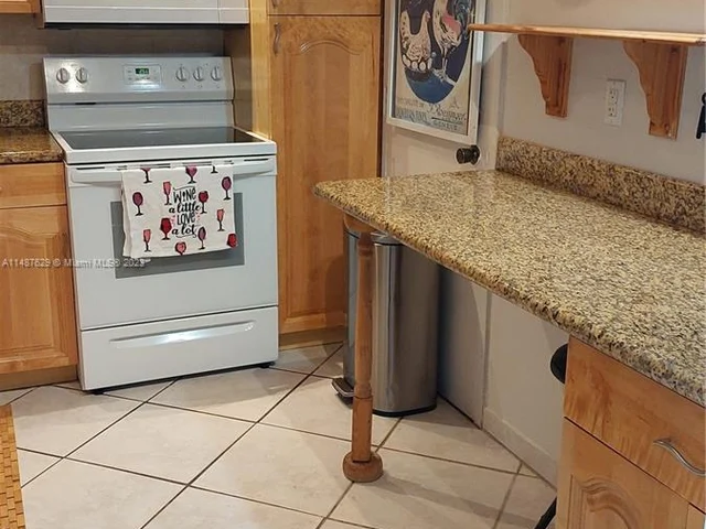 1965 S Ocean Dr # 7B, Hallandale Beach FL 33009