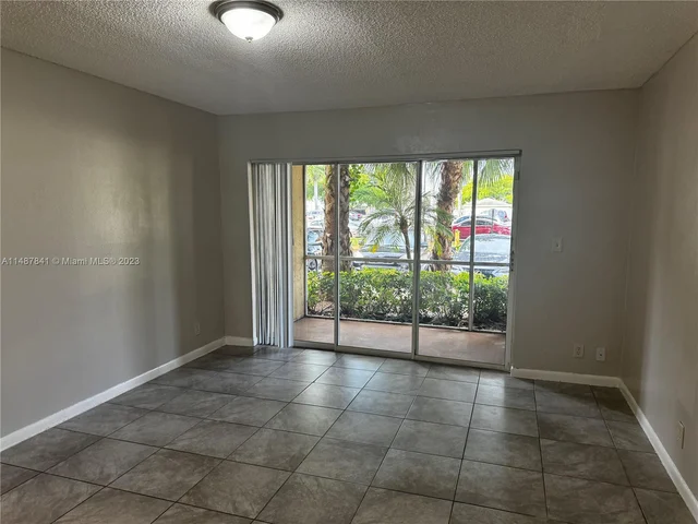 5654 Rock Island Rd # 213, Tamarac FL 33319