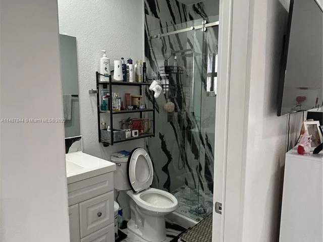 21050 SW 172nd Ave, Miami FL 33187