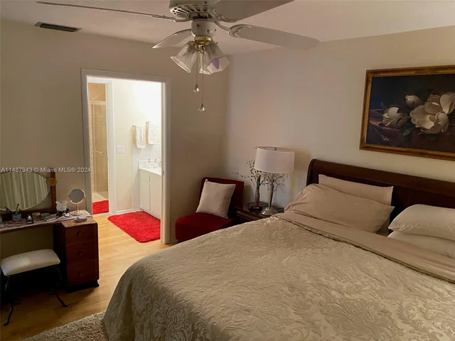 466 Briarwood Cir # 60, Hollywood FL 33024