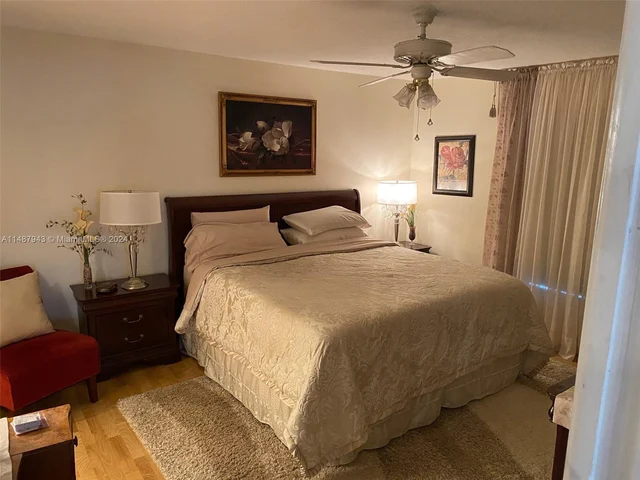 466 Briarwood Cir # 60, Hollywood FL 33024