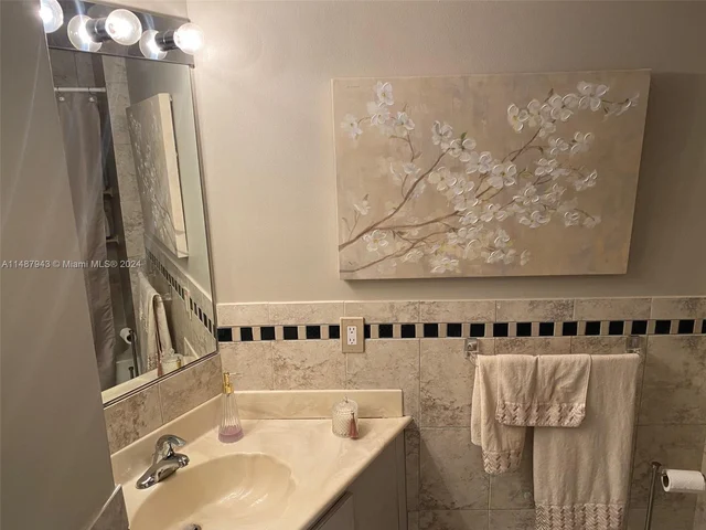 466 Briarwood Cir # 60, Hollywood FL 33024