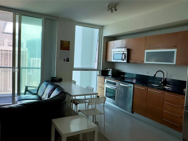 244 Biscayne Blvd # 3107, Miami FL 33132