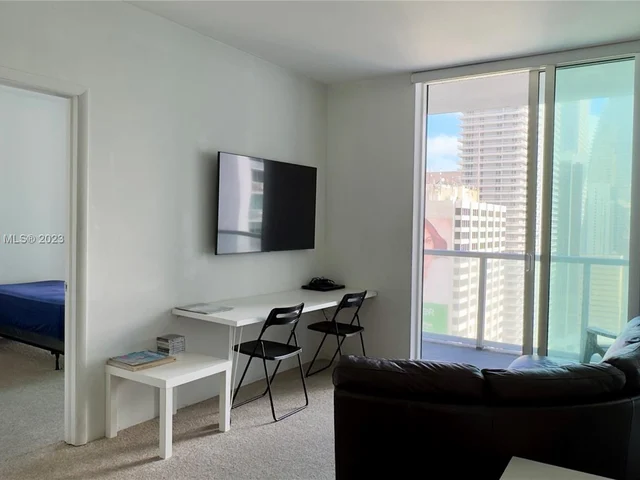 244 Biscayne Blvd # 3107, Miami FL 33132