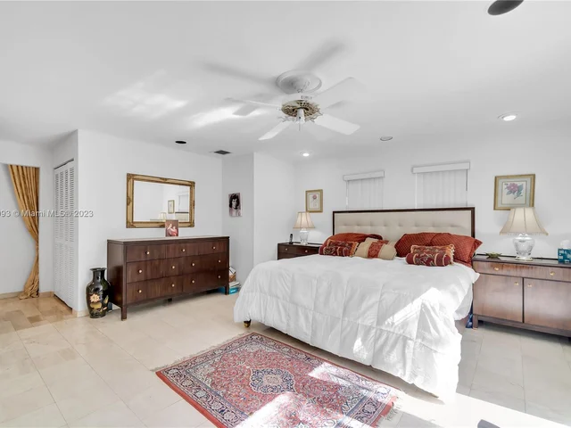 10280 SW 142nd St, Miami FL 33176