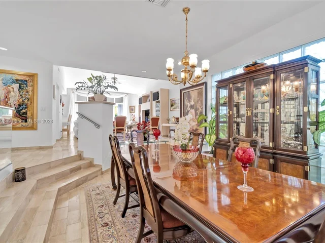 10280 SW 142nd St, Miami FL 33176