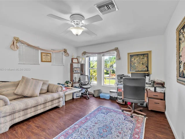 10280 SW 142nd St, Miami FL 33176