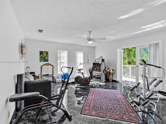 10280 SW 142nd St, Miami FL 33176